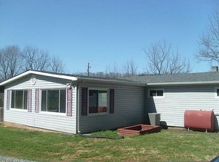 1100 Mountain Valley Rd, Buchanan, VA 24066