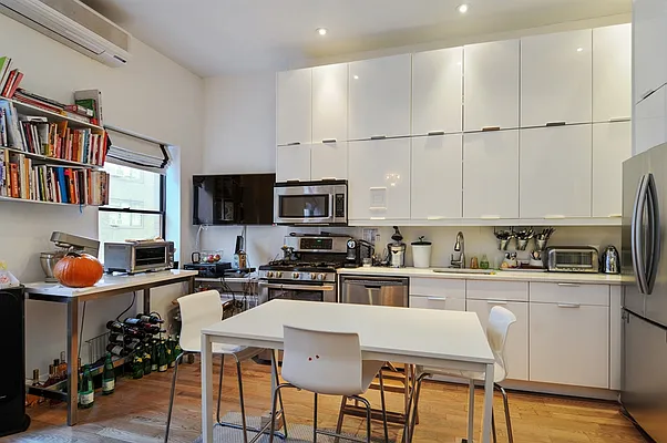 Rented by Corcoran | media 2