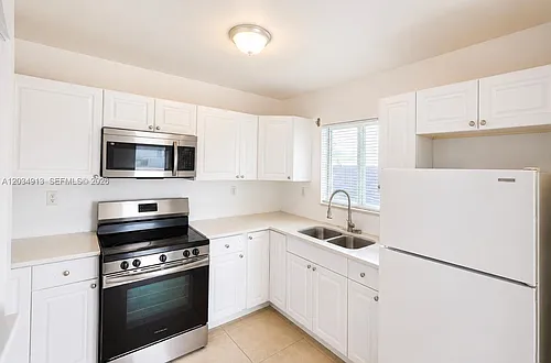 10595 SW 171st St #10595 Photo 1