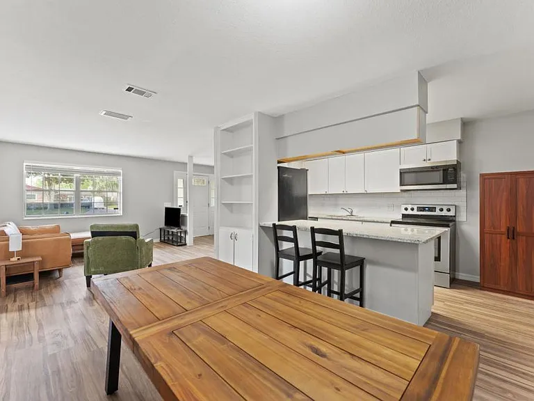 7739 Pinnacle Dr — Photo 3