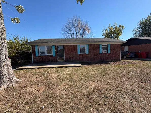 404 Foxwood Dr, Nicholasville, KY 40356