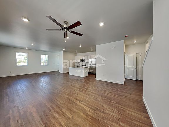5th image of 4902 87th Ave NE