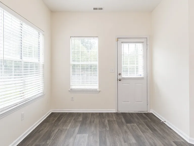 1322 Deer Trail Rd — Photo 37