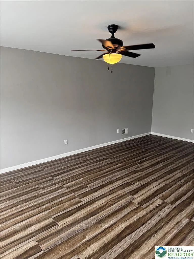2 bed, 1263 sqft, $2,230 — Photo 3