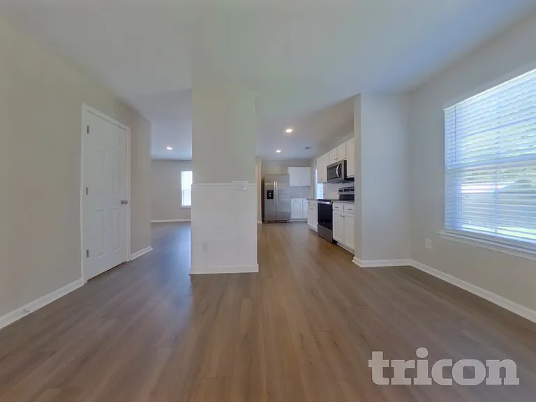 234 Blazer Dr — Photo 4