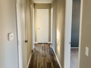 4206 W Ridgeview St, Battlefield, MO 65619