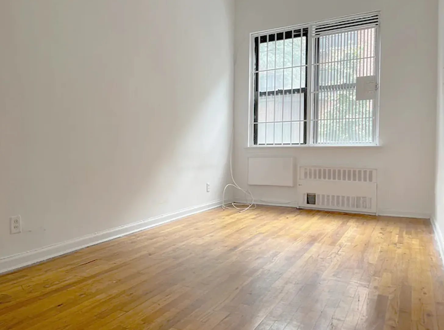 313 East 90th Street — Photo 2