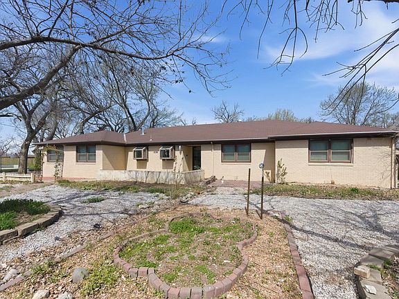 2nd image of 1530 W 20th St N