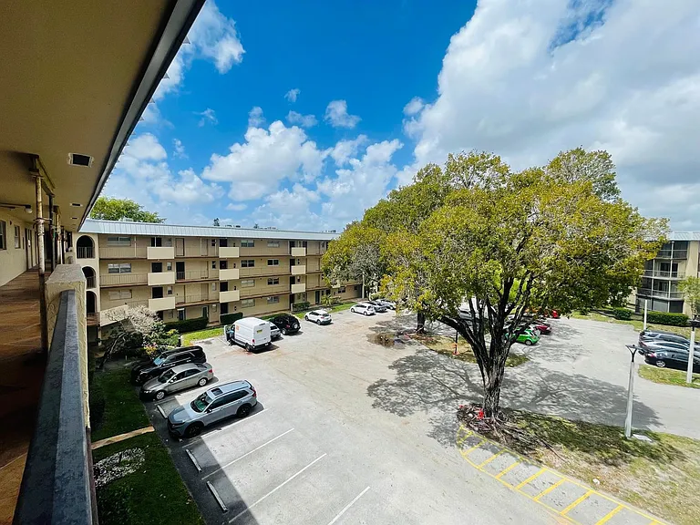6300 S Falls Circle Dr #412 — Photo 28