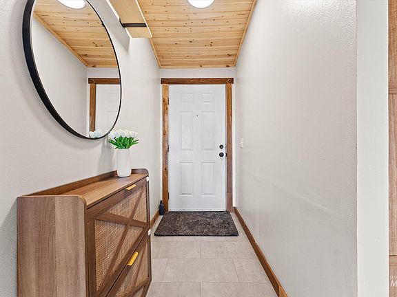 2nd image of 10653 Valley Hi Rd