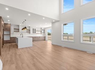 11 Arthur Way, Spruce Grove, AB T7X0Y4
