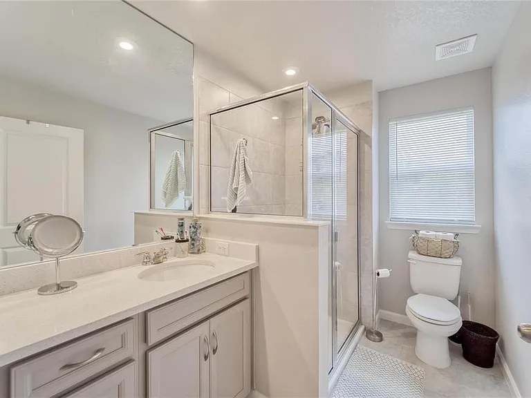 11540 Rolling Green Dr — Photo 22