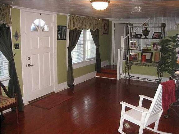 2nd image of 2309 Anita St