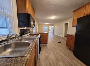 3021 E 9th St, Des Moines, IA 50316