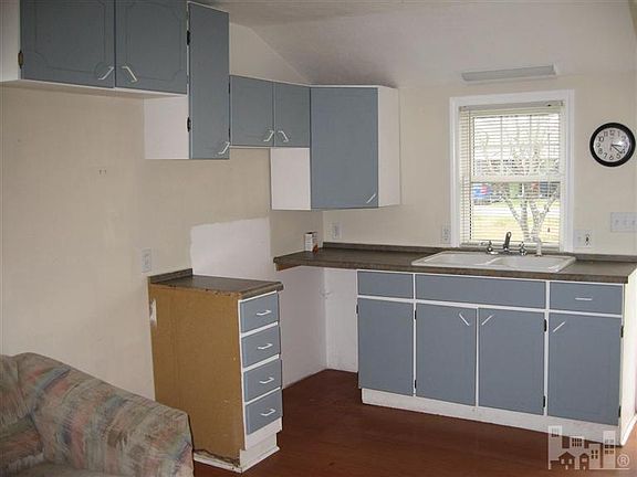 4th image of 106 N 5th Avenue