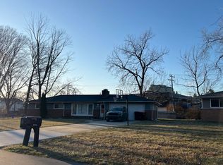 21599 S Tuller Ct, Southfield, MI