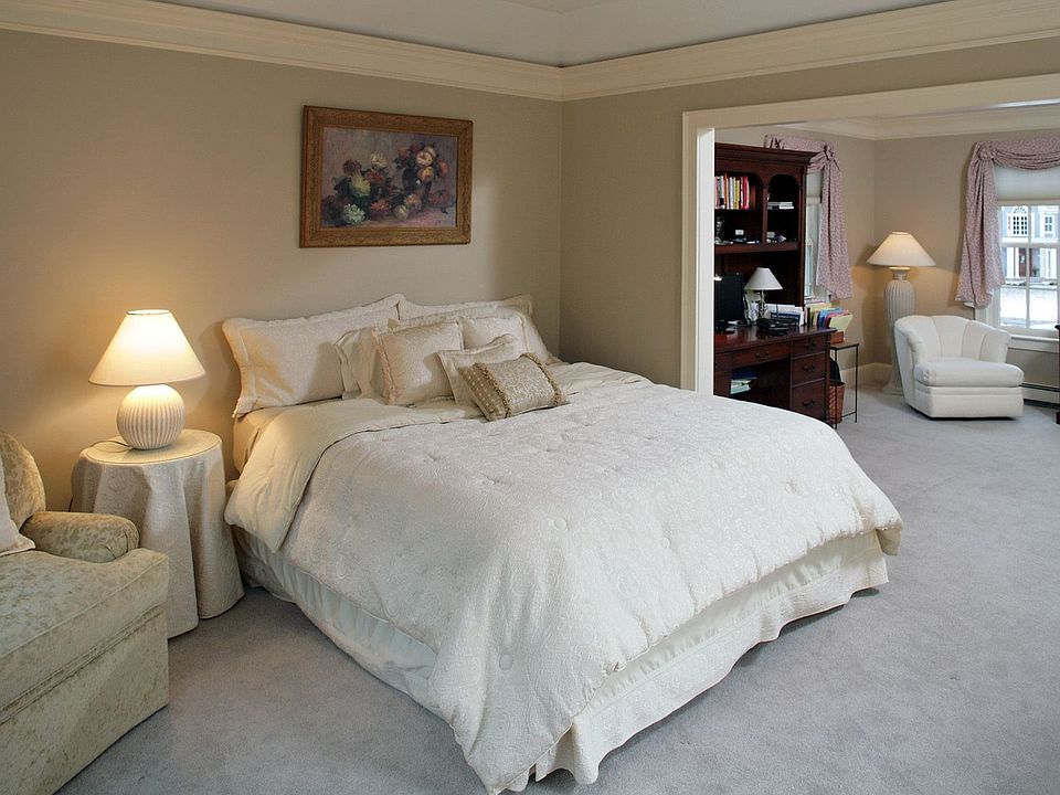 Bedroom Suite with Full bath