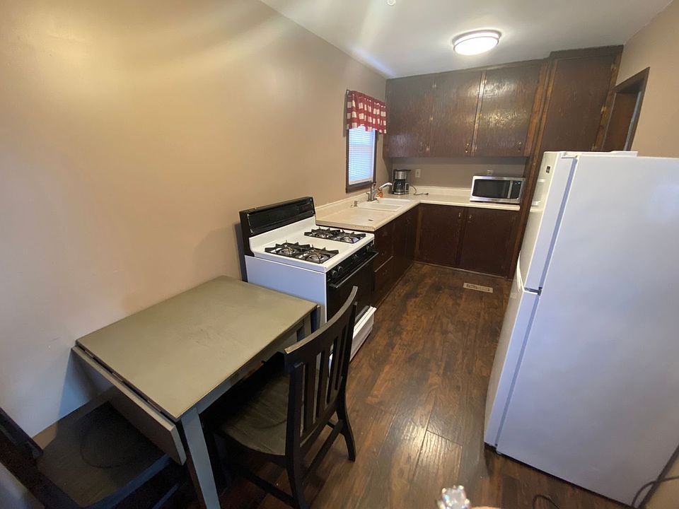 251 Victory Dr, East Alton, IL 62024 | Zillow