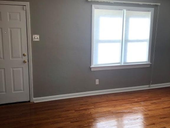 2nd image of 1709 McLaran Ave