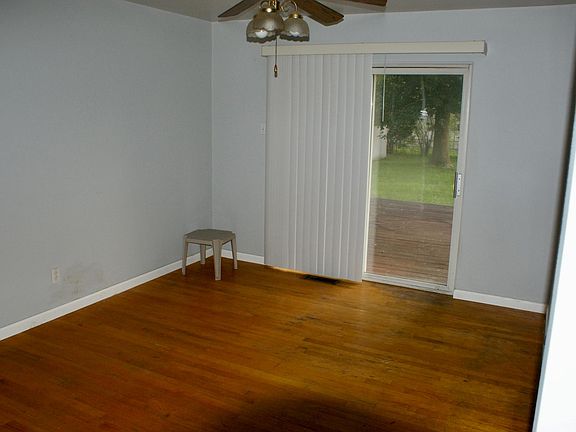 3rd image of 254 Alma Dr