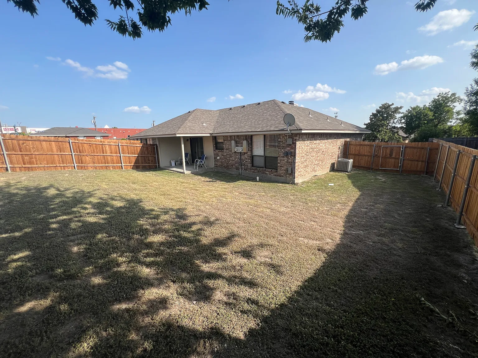 2 bed, 1022 sqft, $1,175 — Photo 4