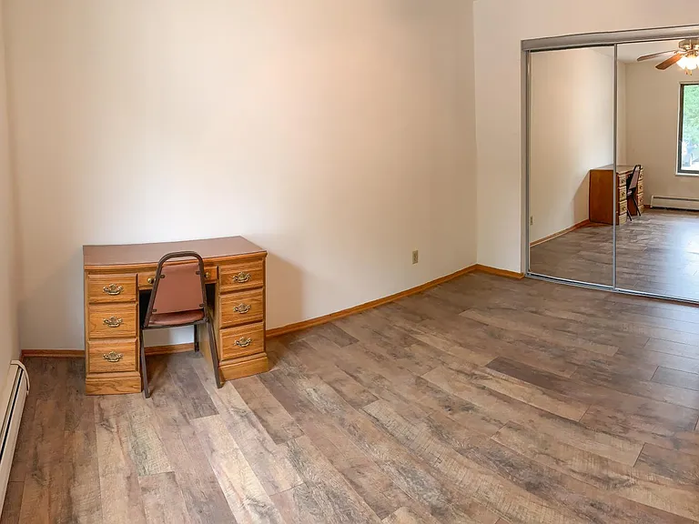1132 E Johnson St — Photo 23