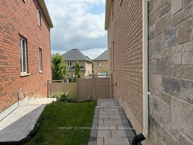 2 bed, $2,000 — Photo 3
