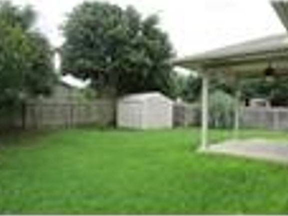 2nd image of 1417 Fort Lloyd Pl