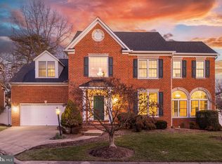 7950 Blitz Ct, Dunn Loring, VA 22027