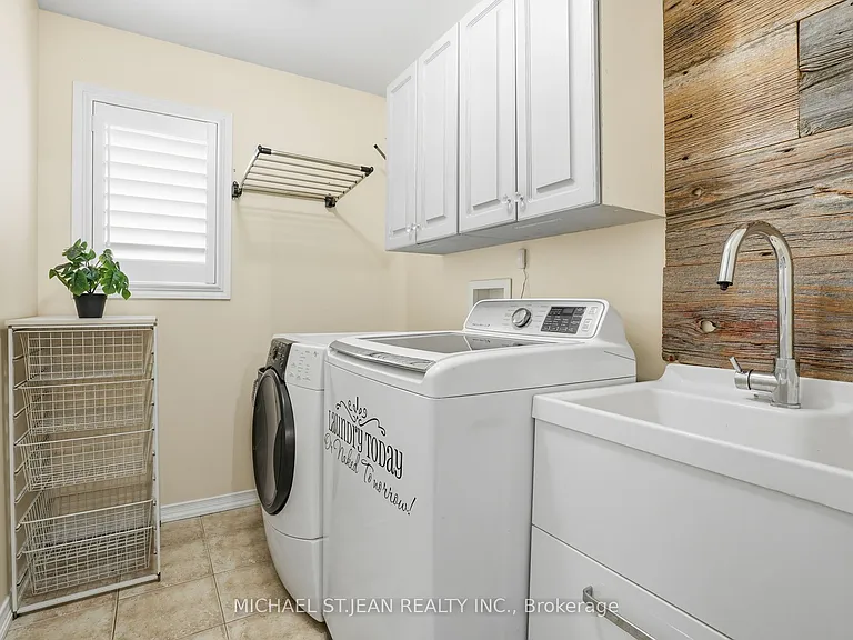 63 Fowler Dr — Photo 27