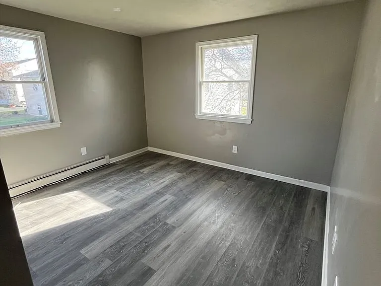 Willow View Apartments — Photo 28