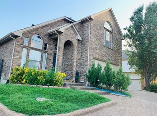 2512 Country Club Dr W, Irving, TX 75038