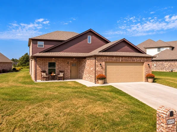 8542 Spring Creek Ln, Claremore, OK 74019