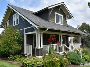 1015 W 12th St, Port Angeles, WA