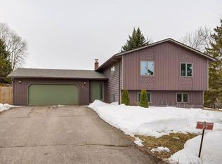 317 Harshman Dr, Hudson, WI 54016