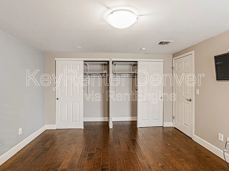 800 N Pearl St #202 — Photo 5