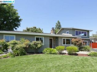 11 Martin Ct, Walnut Creek, CA 94597