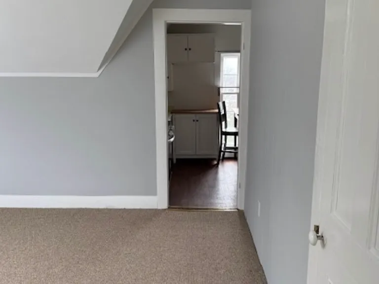21 Broadway Ave #2 — Photo 5