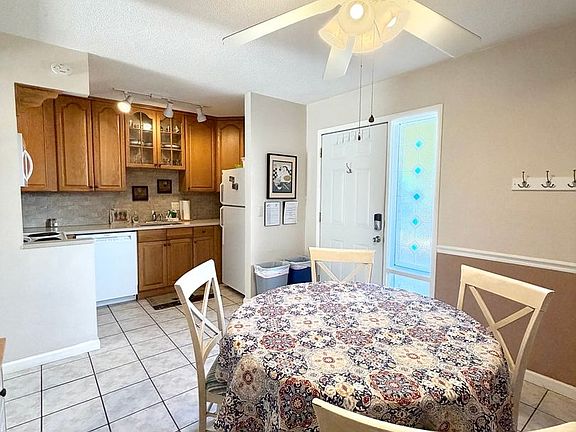 3rd image of 1500 Demere Rd APT F6