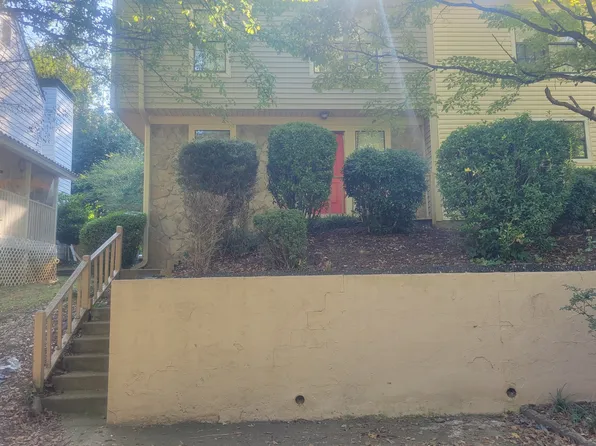 1078 Falling Water Dr SE, Smyrna, GA 30080