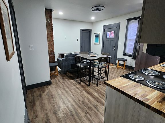4th image of 1-6616 Fullerton Ave #1