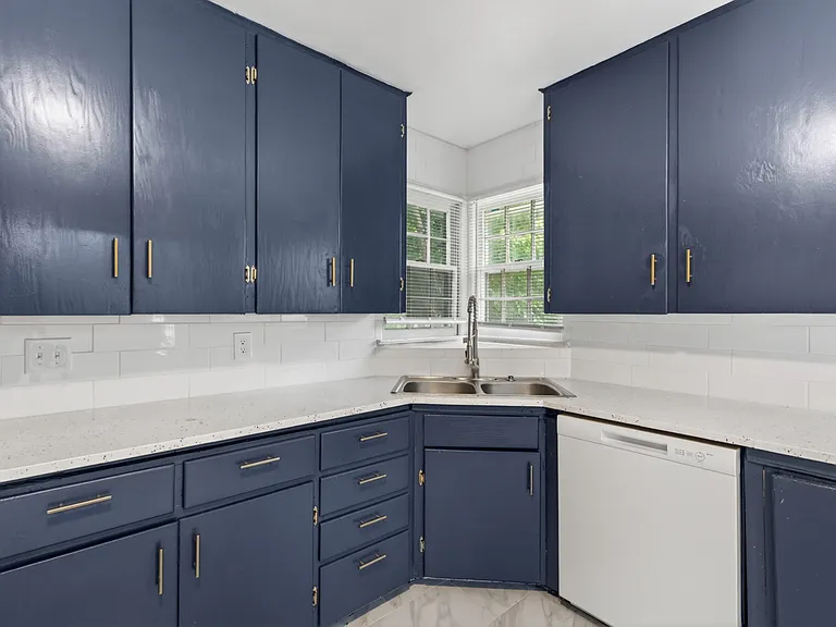 3208 N Roff Ave — Photo 12