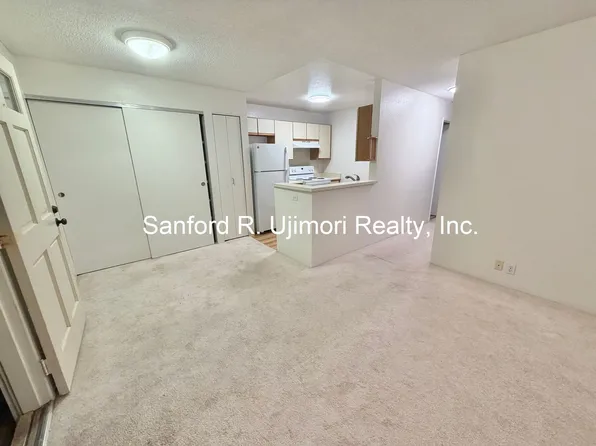 94-105 Luluka Pl APT J202, Waipahu, HI 96797
