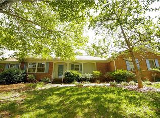 2720 Chanute Rd, Winston Salem, NC 27106