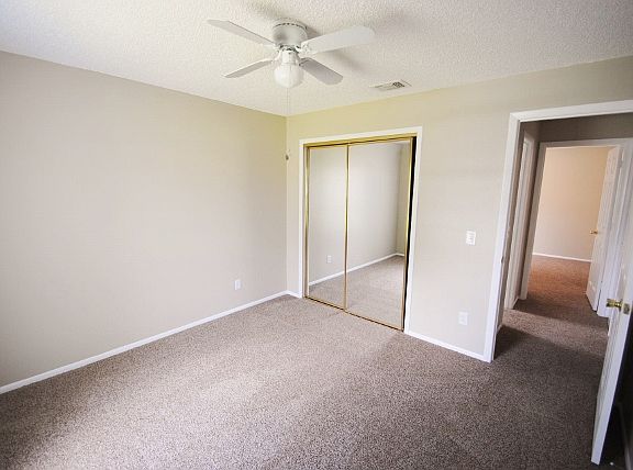 5th image of 1310 Sacramento St