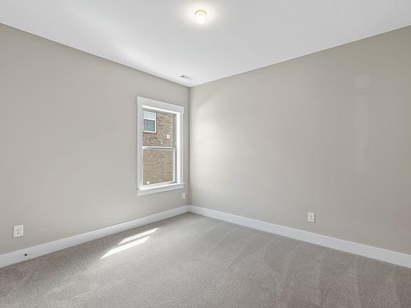 The Roseland A Bedroom 2