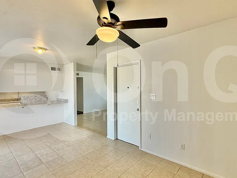 12602 N 21st Ave — Photo 8