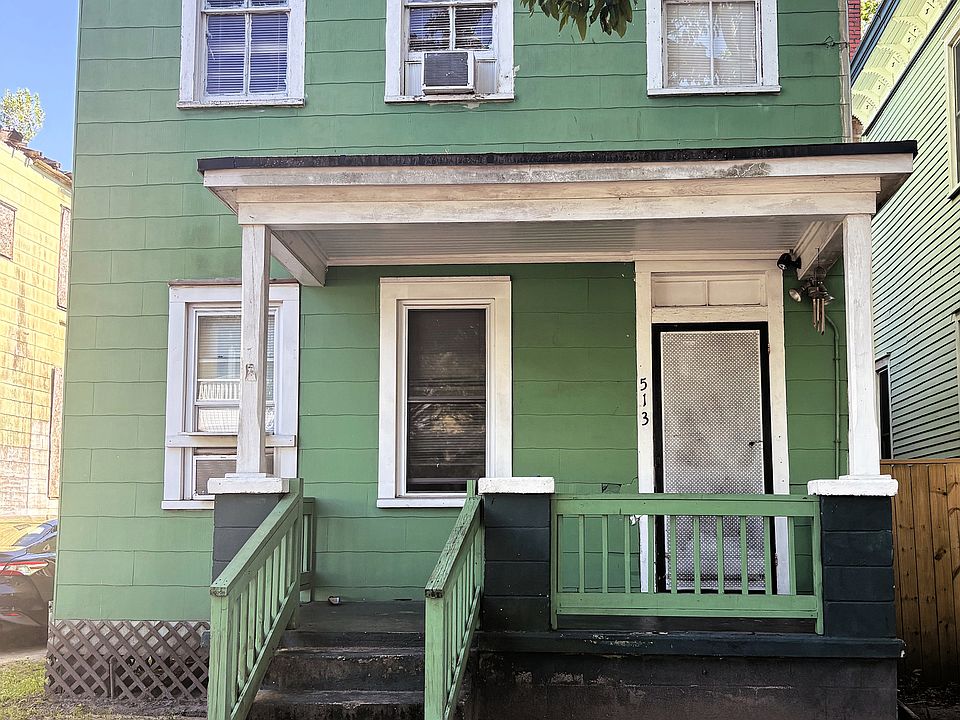 1st image of 513 W 39th St