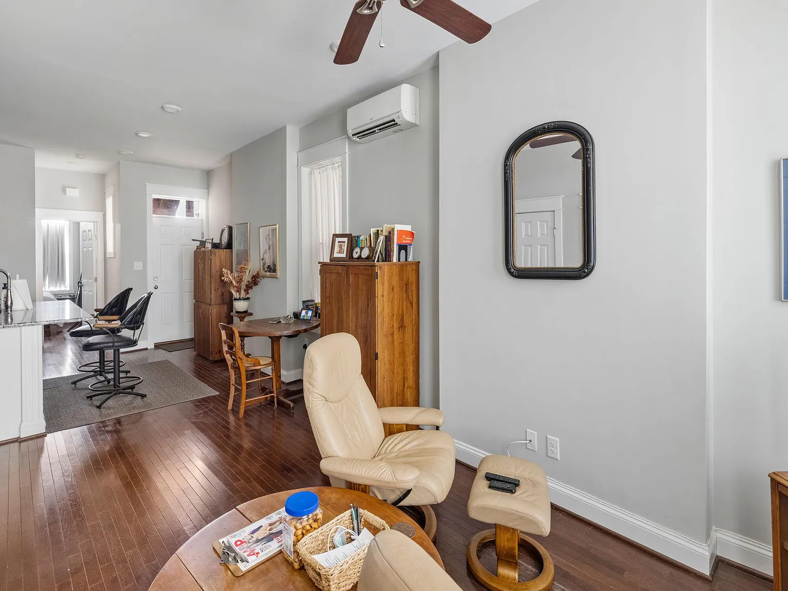 2524 W Main St — Photo 4