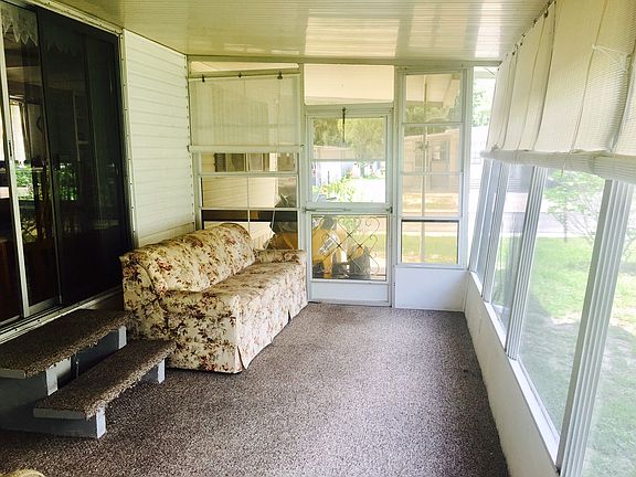 3rd image of 230 Chris Dr